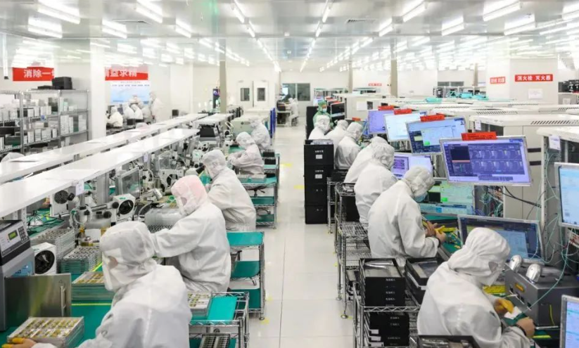 品牌视觉设计中的色彩心理学应用：如何通过平面创意提升用户认知度